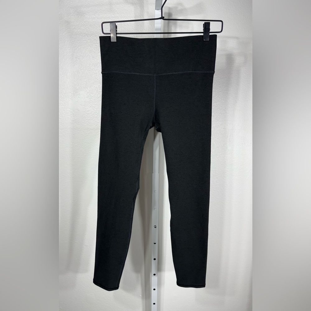 Vuori Clean Elevation Legging Black Heather VW444 Size Large 25” Inseam - Picture 2 of 7
